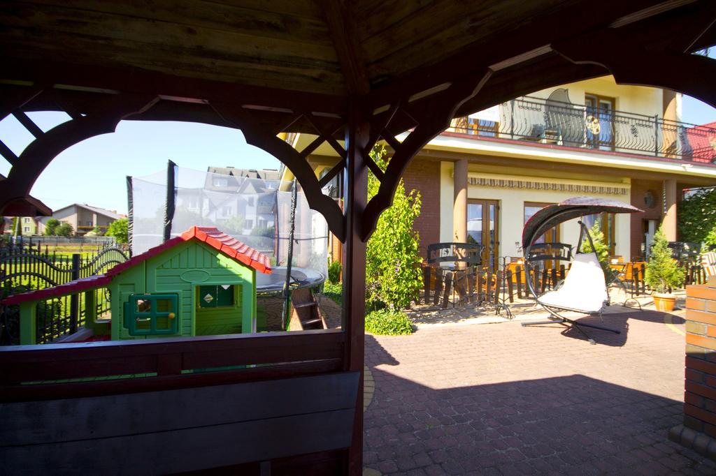 וובה Villa Tropikana מראה חיצוני תמונה